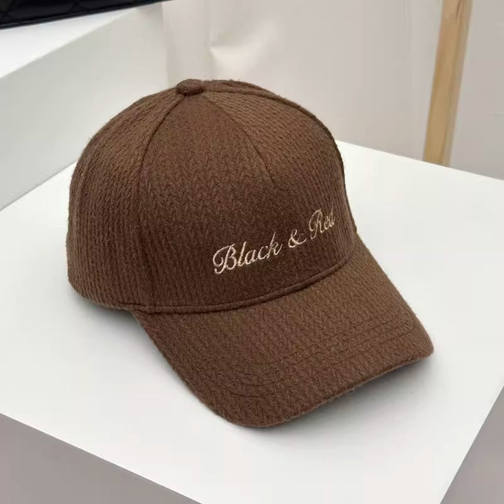 Women's Textured Knitted Baseball Cap Bowlift