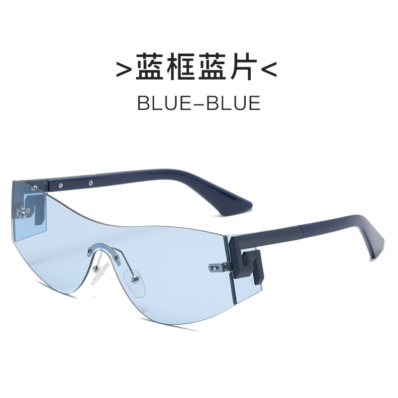 Women's futuristic oversized sunglasses with striking design Bowlift