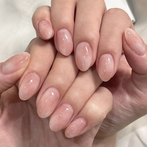 Elegant and stylish nail art Bowlift