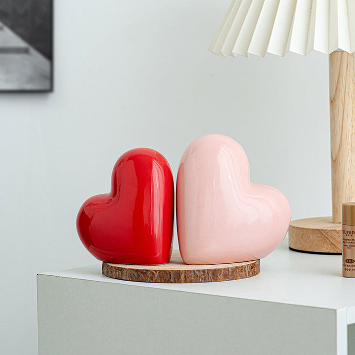 Decorative Heart Sculpture Bowlift
