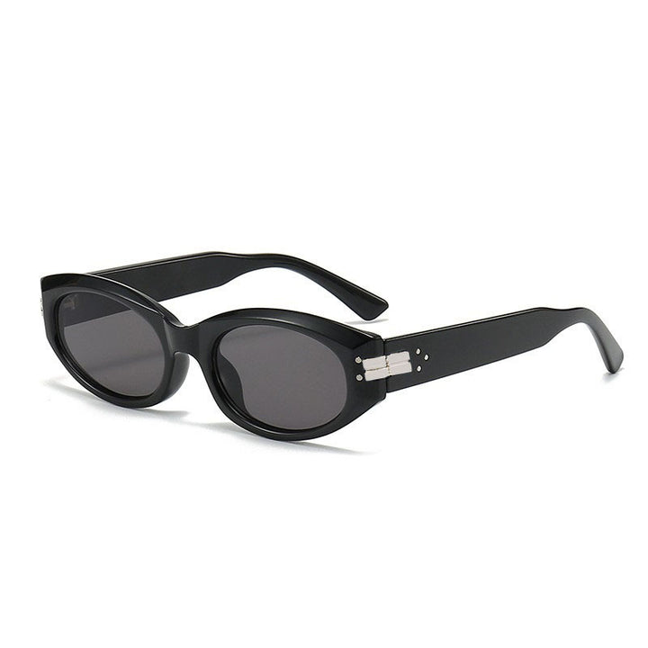 Ladies Retro-inspired Sunglasses Bowlift