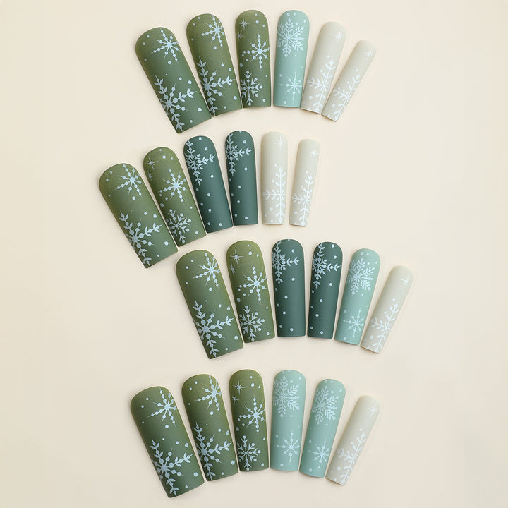 Snowflake Design Press-On Nail Set Bowlift