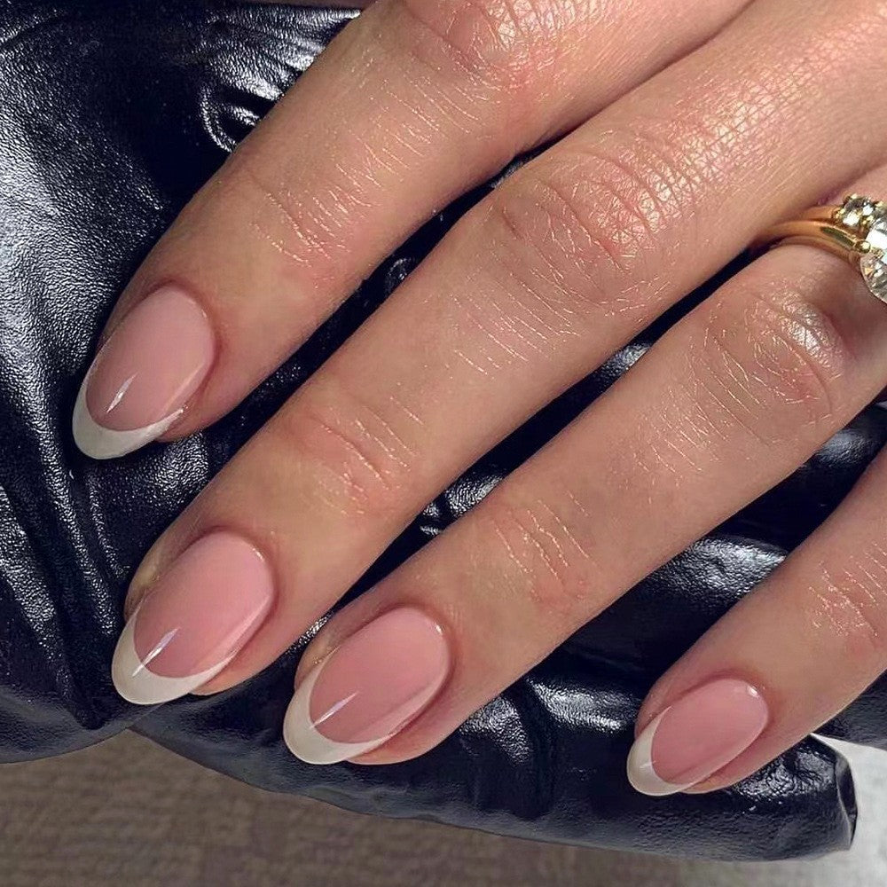 Artificial Nail Set in Elegant French-Style Bowlift