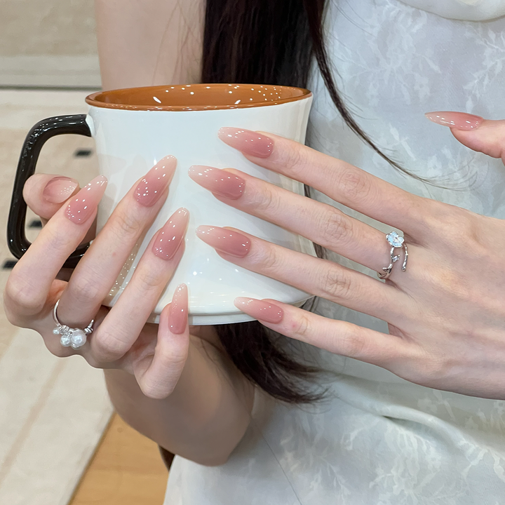 Stunning Ombré Stiletto Press-On Nail Design Bowlift
