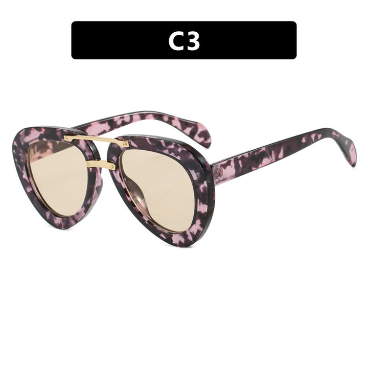 Womens extravagant sunglasses in modern heart design Bowlift