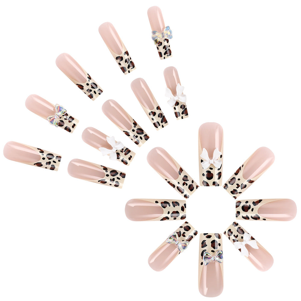 Stylish Nail Art Bowlift