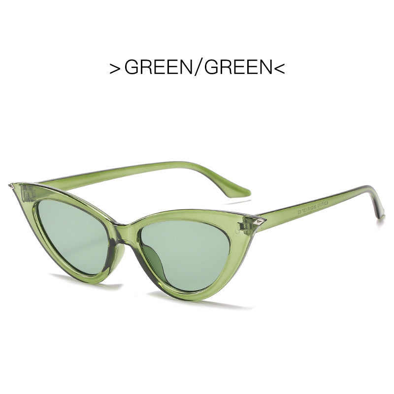 Ladies Cat-Eye Sunglasses with Luxurious Design and UV Protection Bowlift