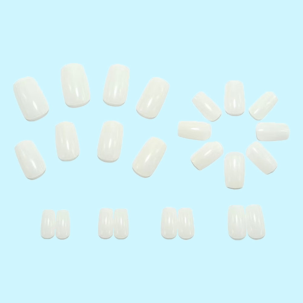 Artificial nails in elegant French design with high-gloss finish Bowlift