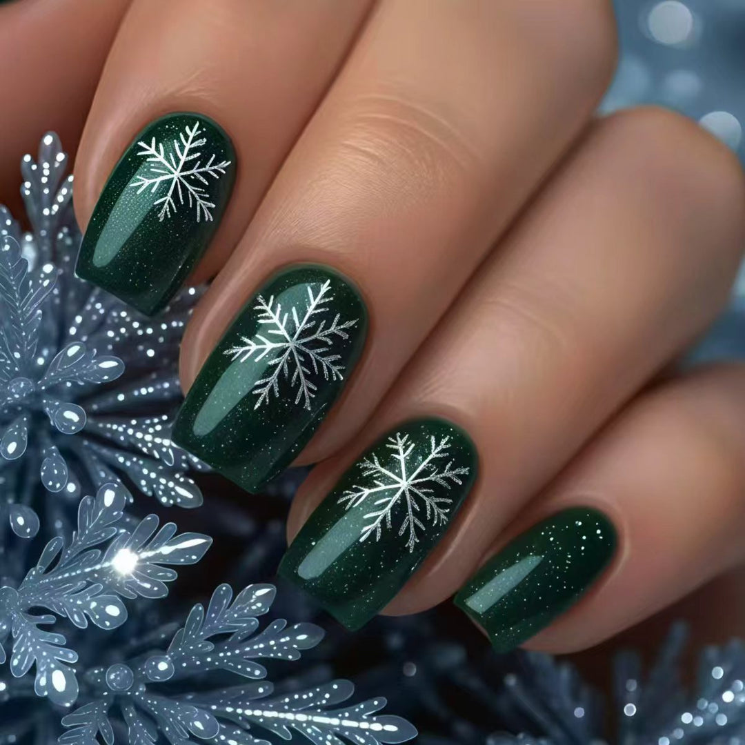 Winter-Themed Nail Art Bowlift