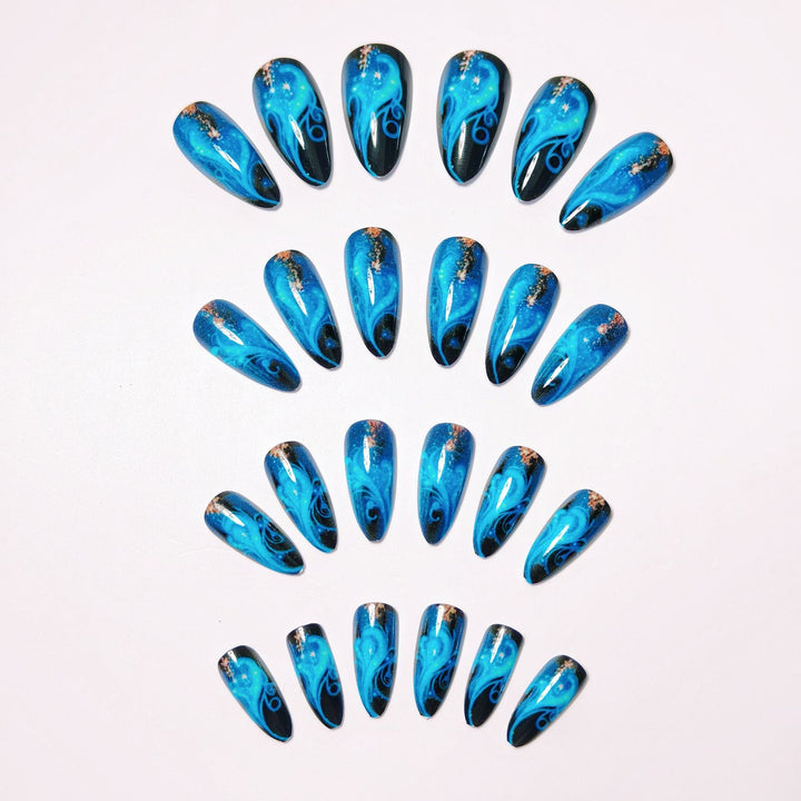 Glittering Nail Art Bowlift