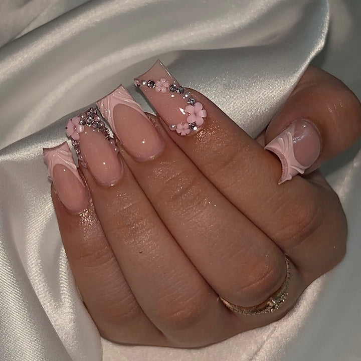 Elegant Floral Acrylic Press-On Nail Set Bowlift