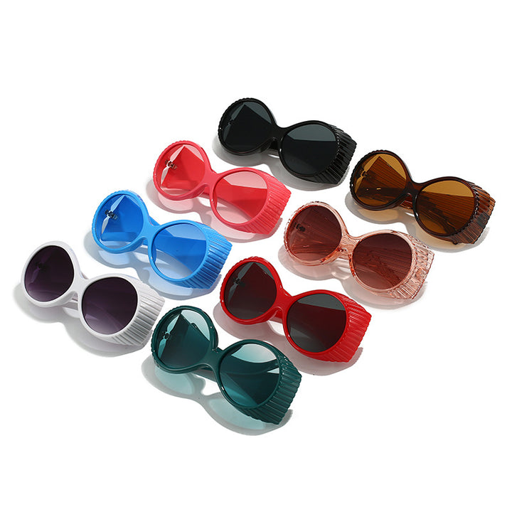 Women's extravagant sunglasses with unique wave design Bowlift