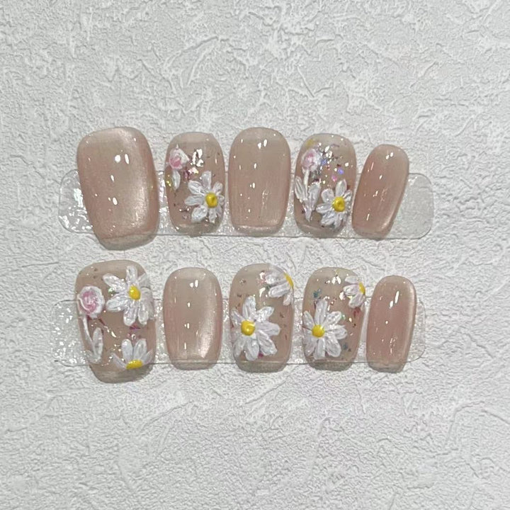 Floral-Inspired Press-On Nail Art Set Bowlift
