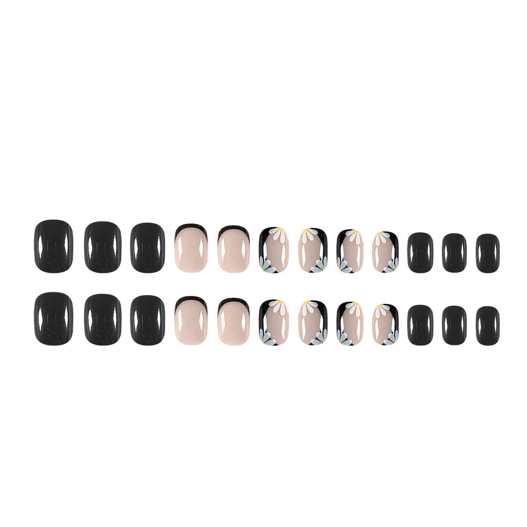 Elegant and creative nail art Bowlift