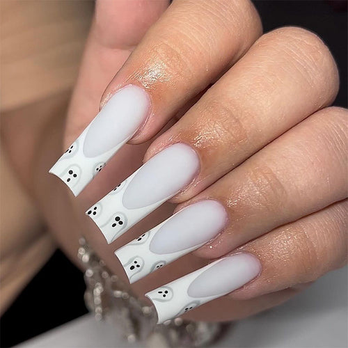 Nail art set with creepy ghost design Bowlift