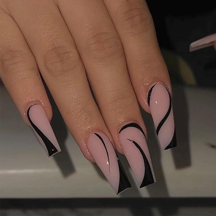 Glamorous Glittery Stiletto Press-On Nails Bowlift