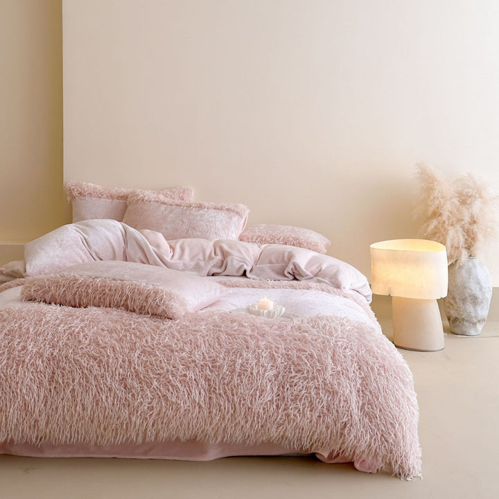 Fluffy bedding set with long pile plush surface and satin back