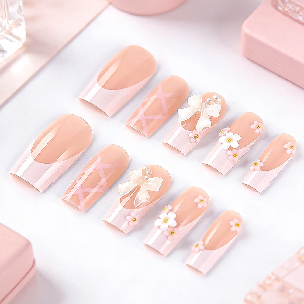 Decorative Floral Press-On Nails Bowlift
