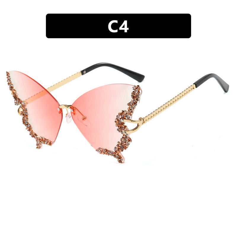 Women's large cat-eye sunglasses with sparkling rhinestone embellishment and elegant frame Bowlift