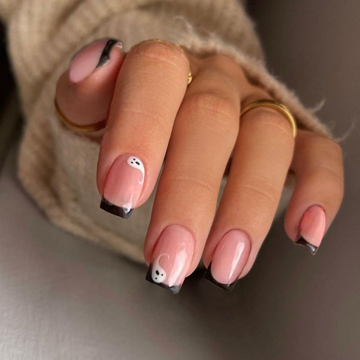 Artful Ghost-Themed Press-On Nails Bowlift