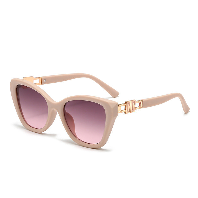 Women's Cat-Eye Sunglasses with Luxurious Accents Bowlift