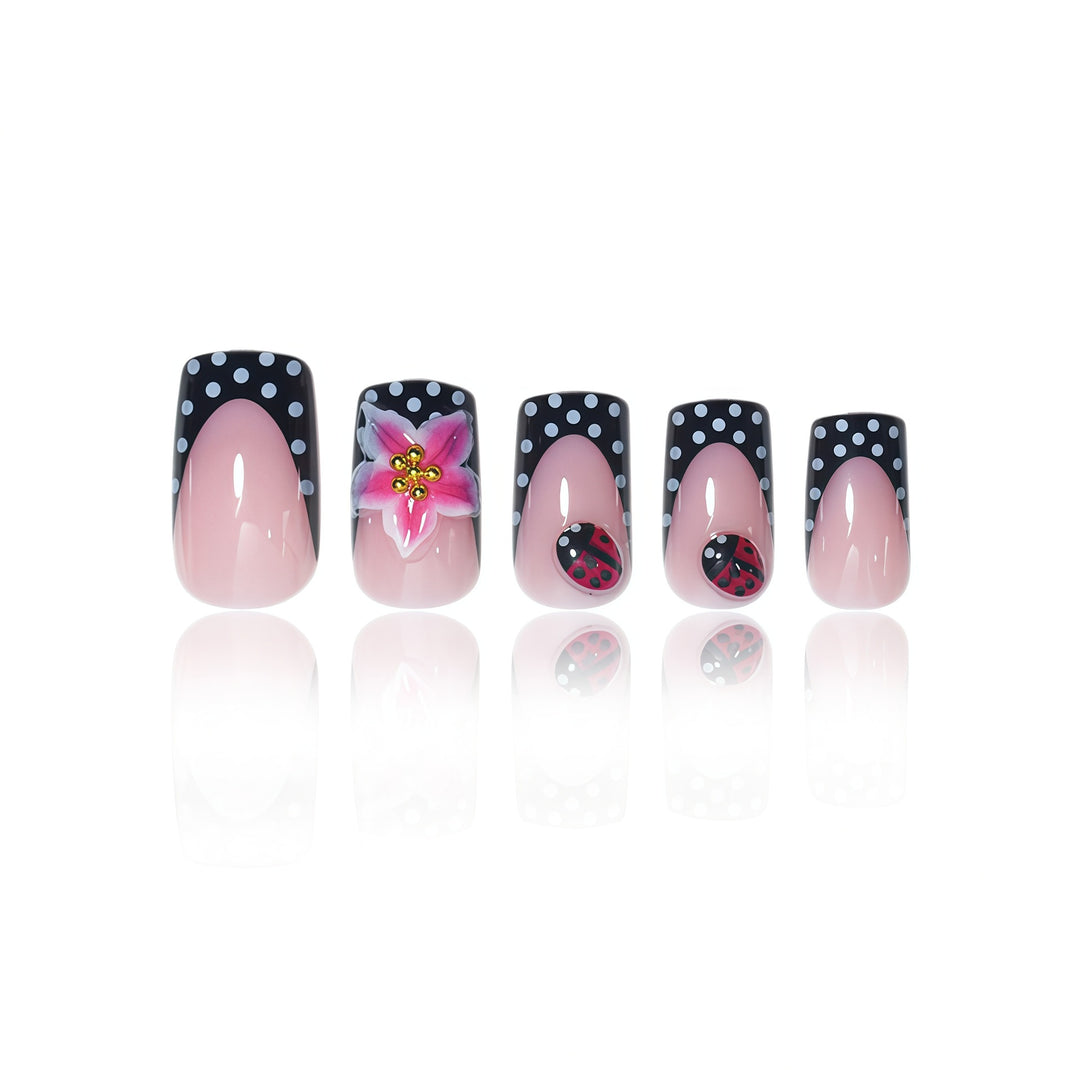 Floral-Patterned Nail Art Extensions Bowlift