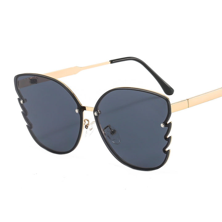 Women's statement sunglasses with unique design and gradient lenses Bowlift