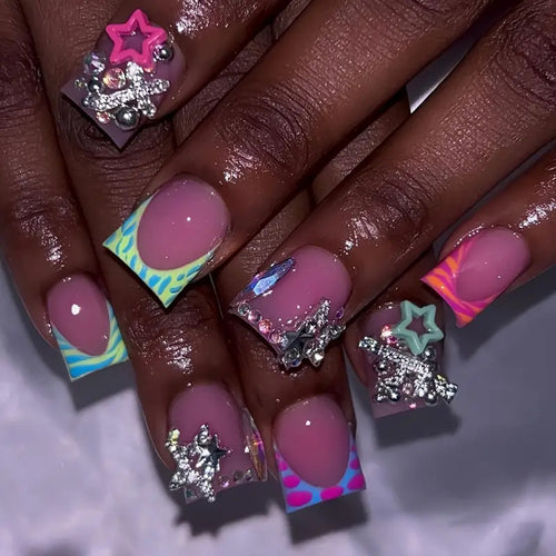 Decorative 3D Star-Embellished Nail Art Bowlift