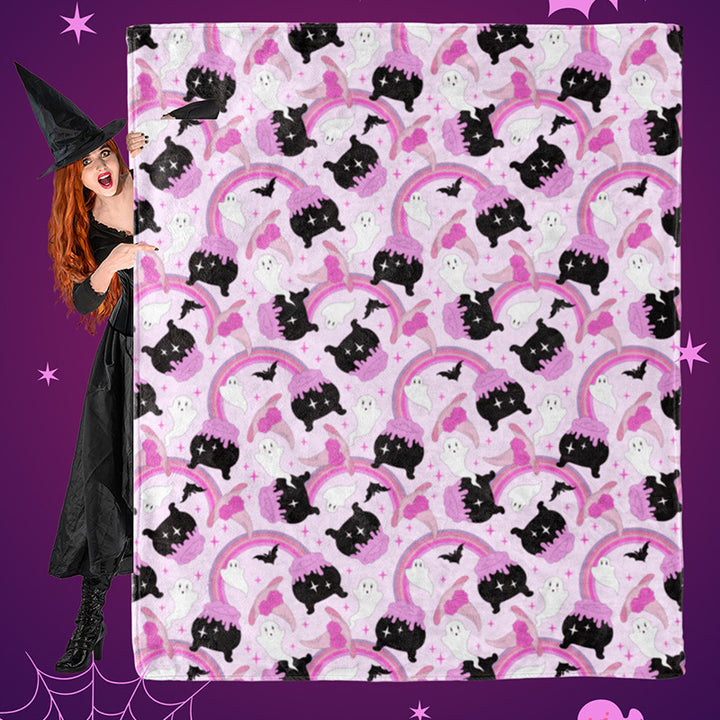 Cuddly blanket with playful motifs of cats and rainbows Bowlift
