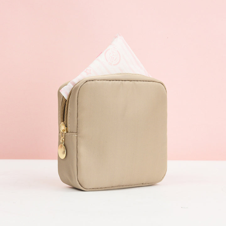 Cosmetic storage bag with fine stripe pattern Bowlift