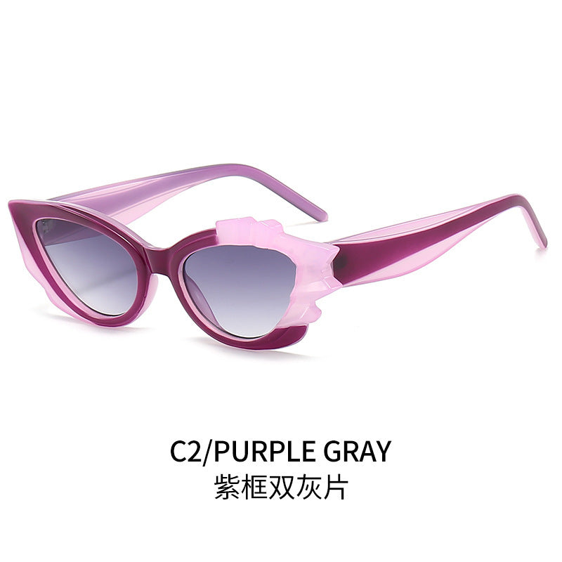 Ladies Cat-Eye Sunglasses with Eye-Catching Flower Frame Bowlift