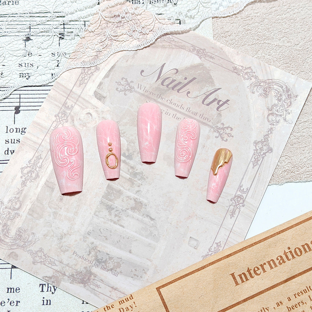 Elegant and Decorative Art Nails Bowlift