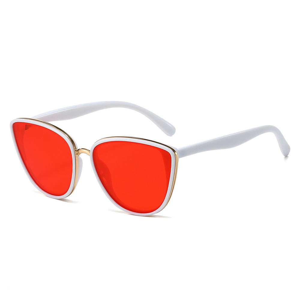 Fashion-Forward Triangular Frame Sunglasses Bowlift