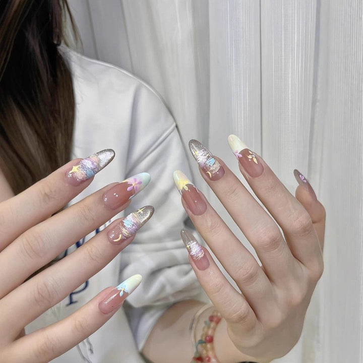 Artificial nails with elegant ombre finish Bowlift