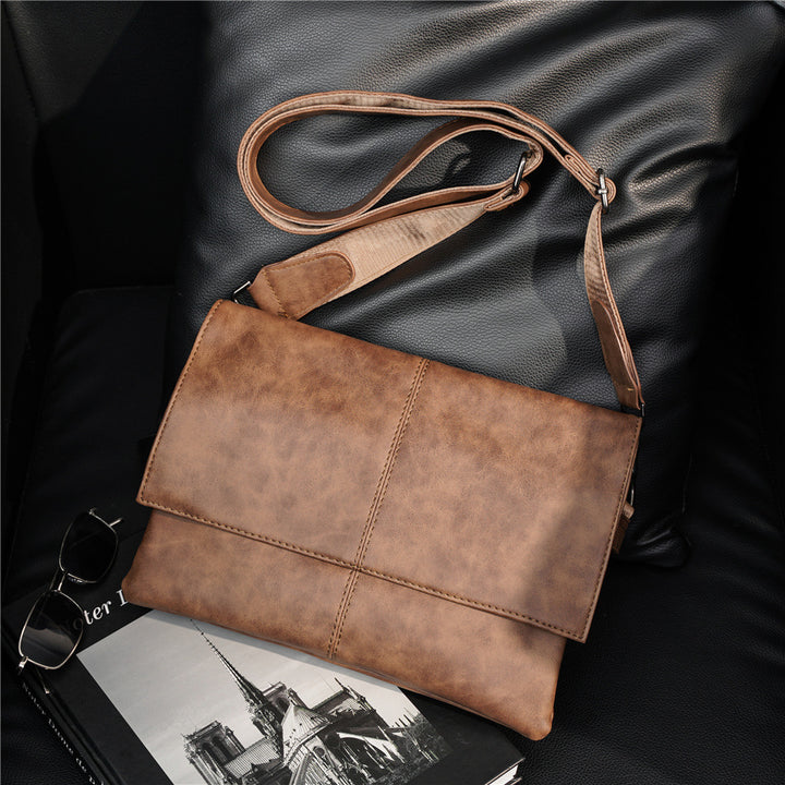 Elegant Clutch in Modern Design Bowlift