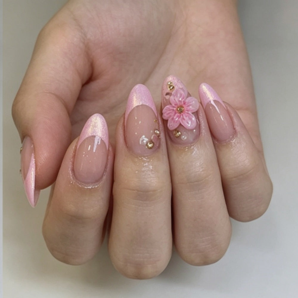 Artificial nails with floral 3D design Bowlift