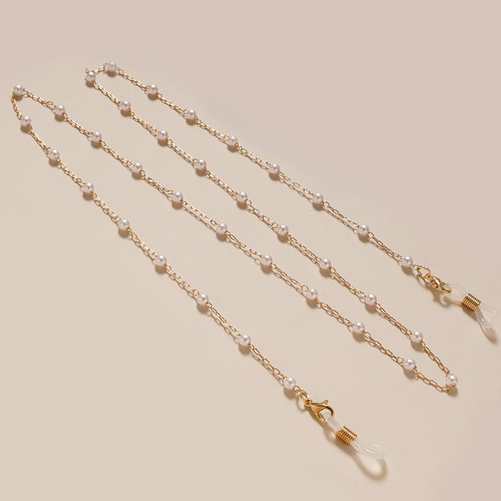 Elegant Beaded Eyewear Chain Bowlift