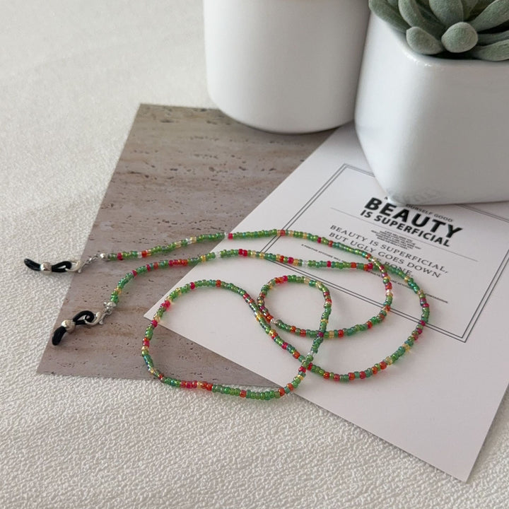 Beaded Eyewear Chain Bowlift