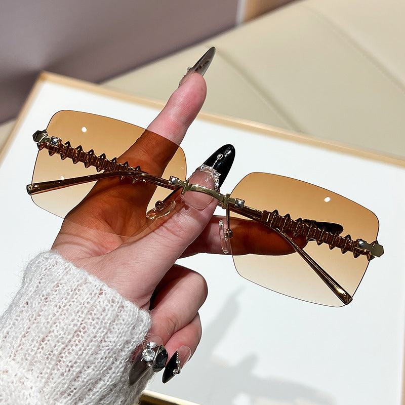 Women’s fashionable glasses Bowlift