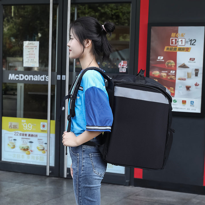 Unisex cooler bag with multiple compartments and padded carrying handle Bowlift