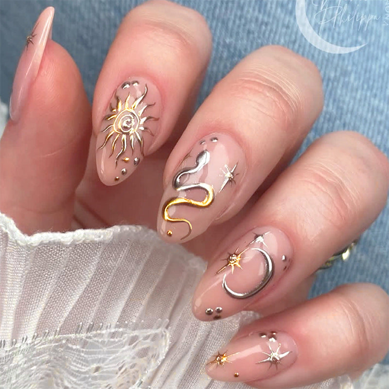 Celestial-Themed Press-On Nails Bowlift