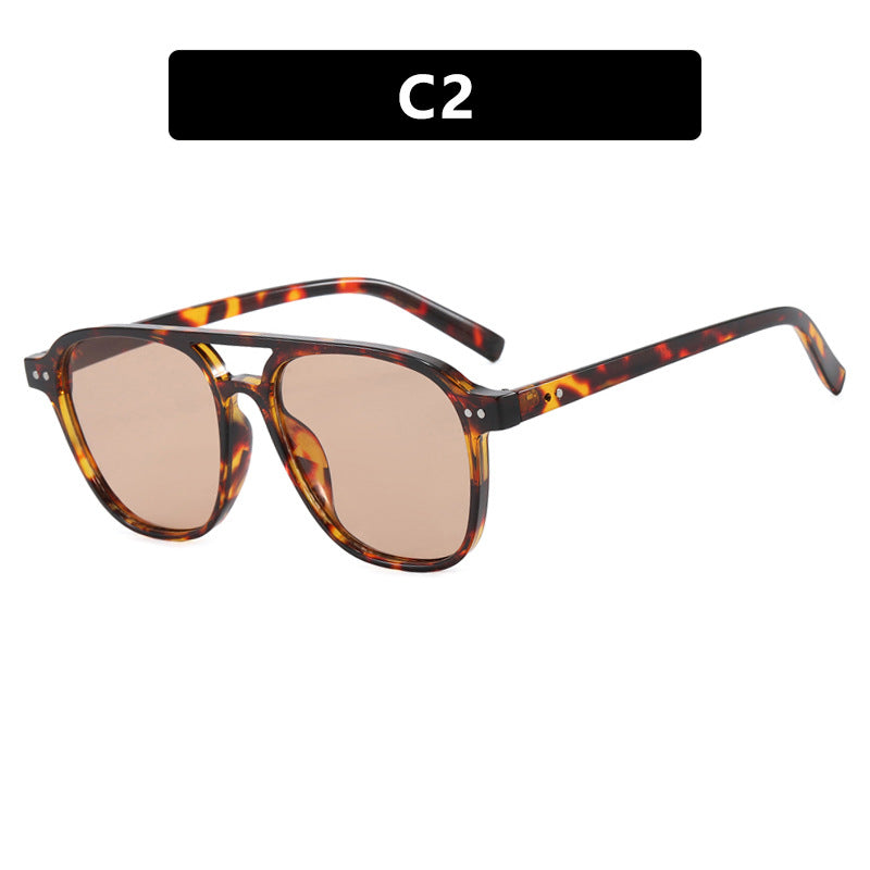 Women’s modern square sunglasses with robust design and UV protection Bowlift