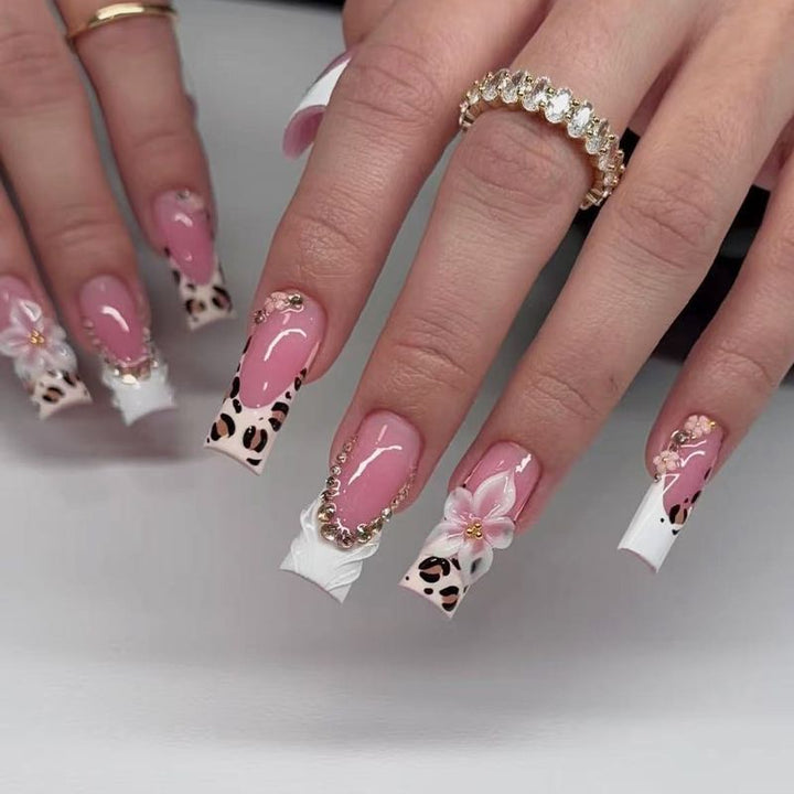 Artisan Decorative Nail Tips Bowlift