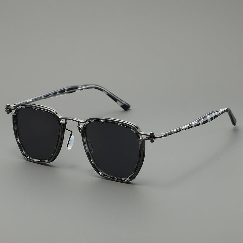 Ladies stylish sunglasses with angular design and UV protection Bowlift