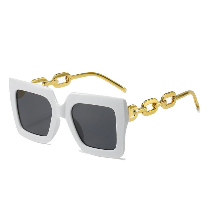 Women's sunglasses with eye-catching chain frame Bowlift