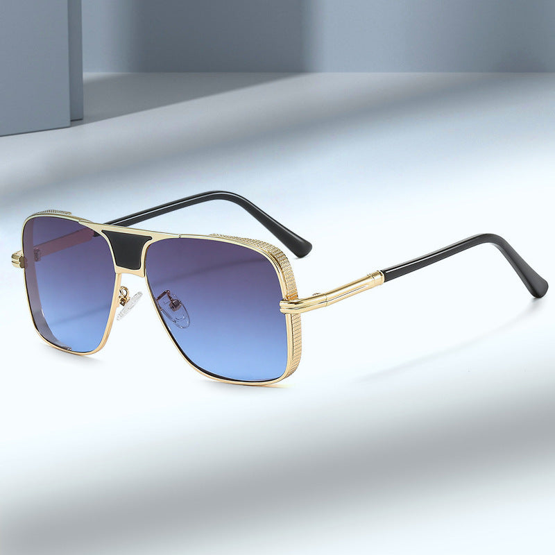 Ladies' elegant sunglasses with modern oversized frame Bowlift