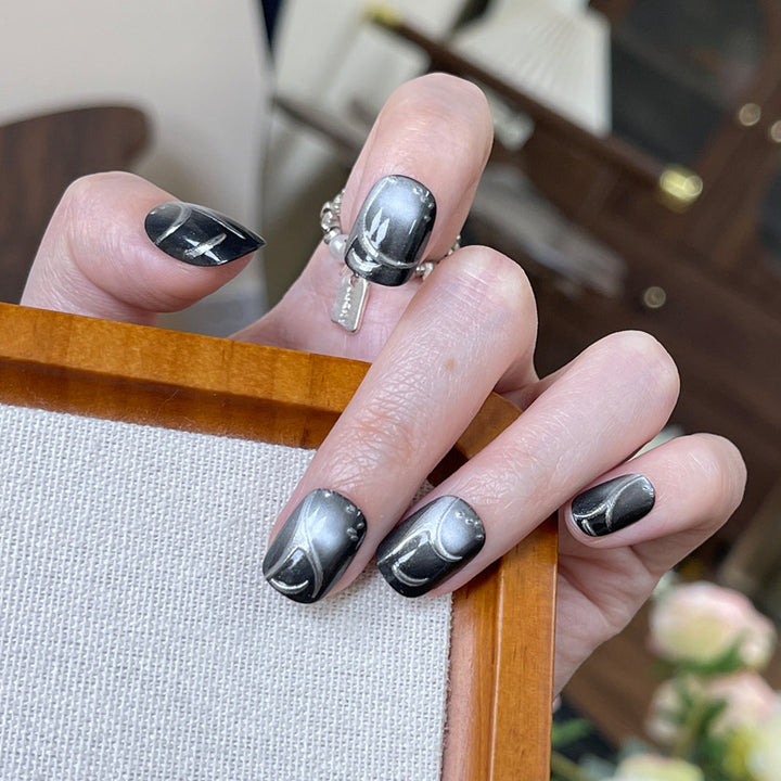 Premium Artistic Press-On Nail Design Bowlift