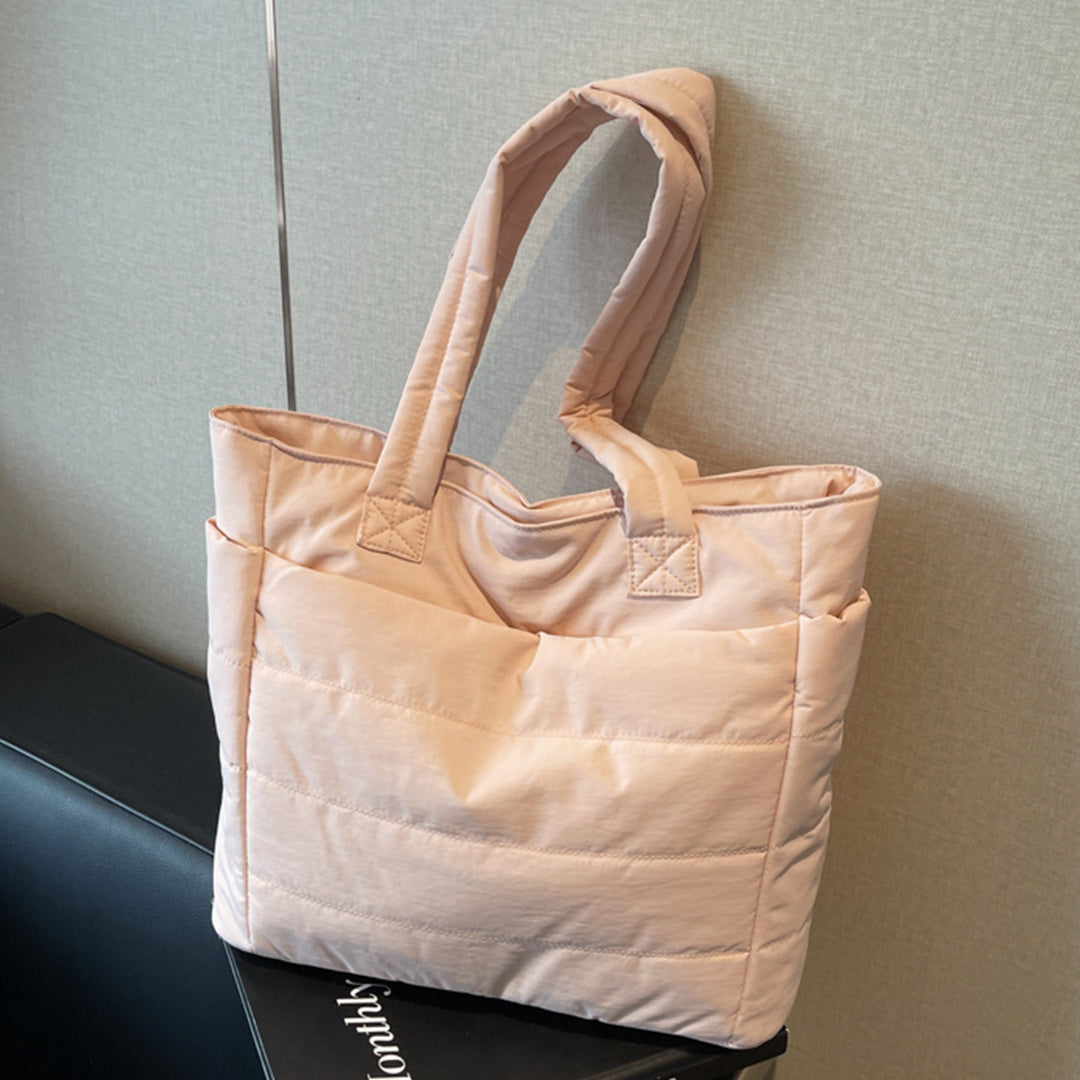 Elegant and Modern Tote Bag Bowlift