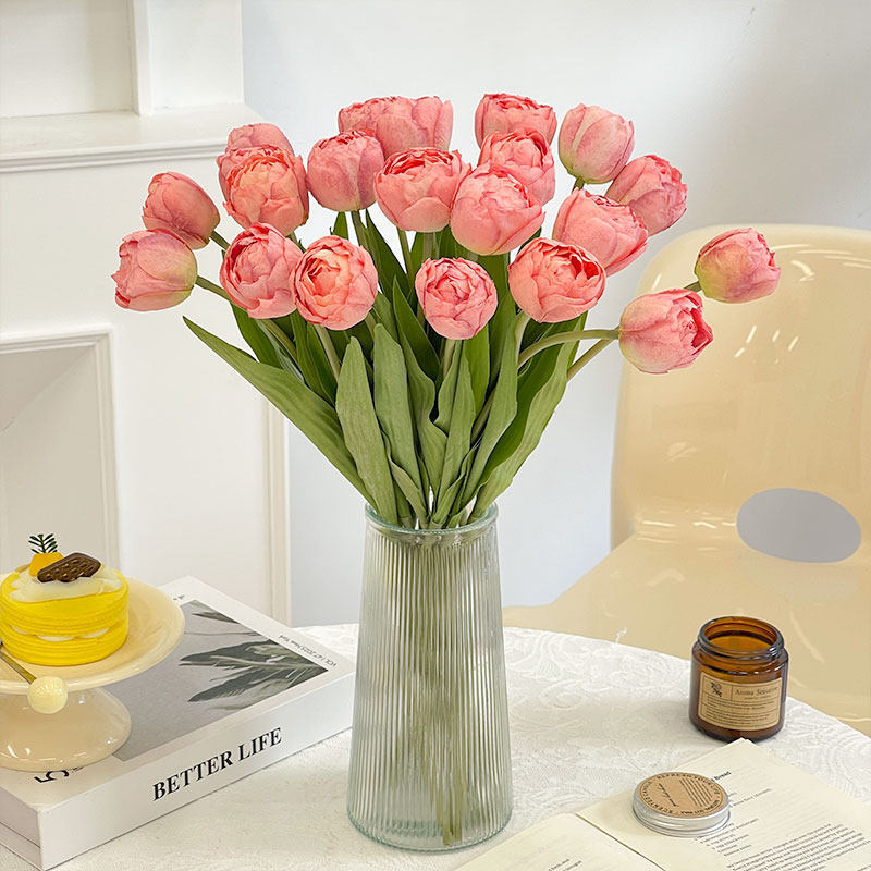 Lifelike Decorative Silk Tulip Bouquet