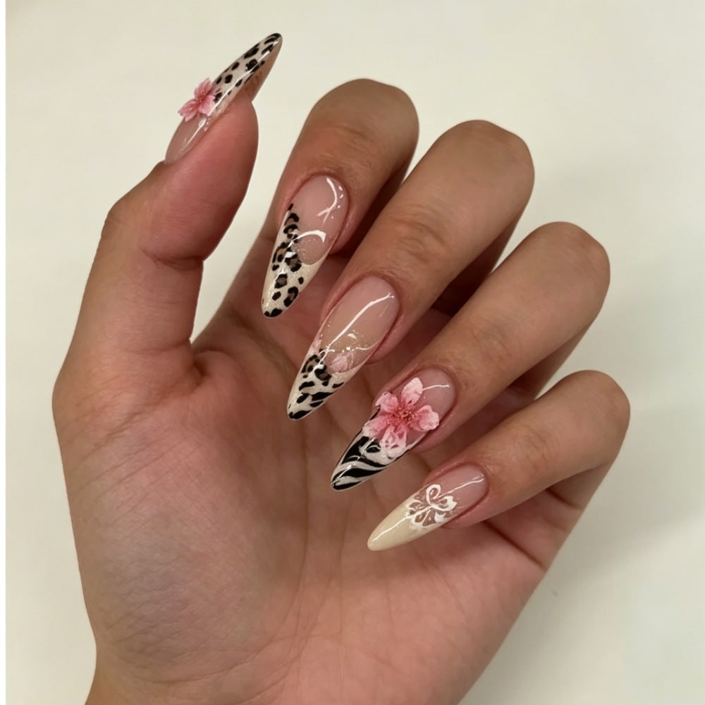 Artificial nails with floral accents and animal print Bowlift